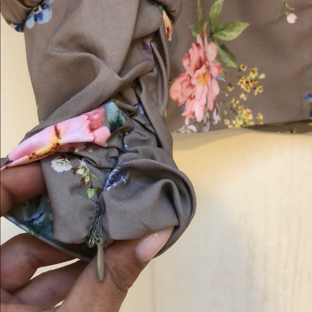 NEW! MOCHA FLORAL JACKET - Picture 5 of 7